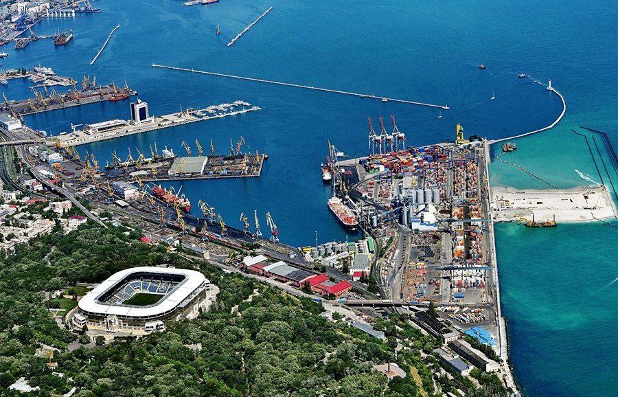 Odessa logistic hub between Asia and Europe, link from the Black Sea to the Baltic Sea