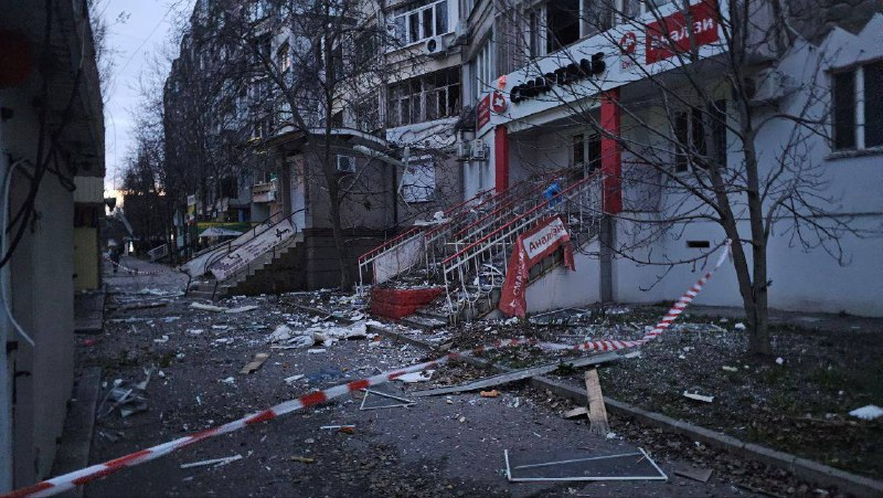 Russian forces shelled the center of Kherson. One person has died, and there are wounded