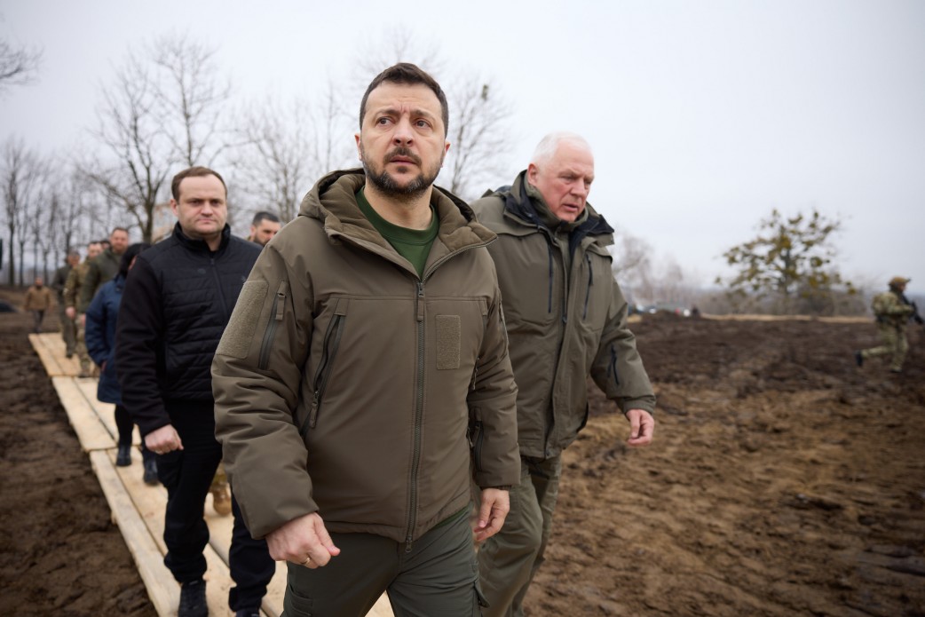 President inspected the construction of fortifications in Sumy region